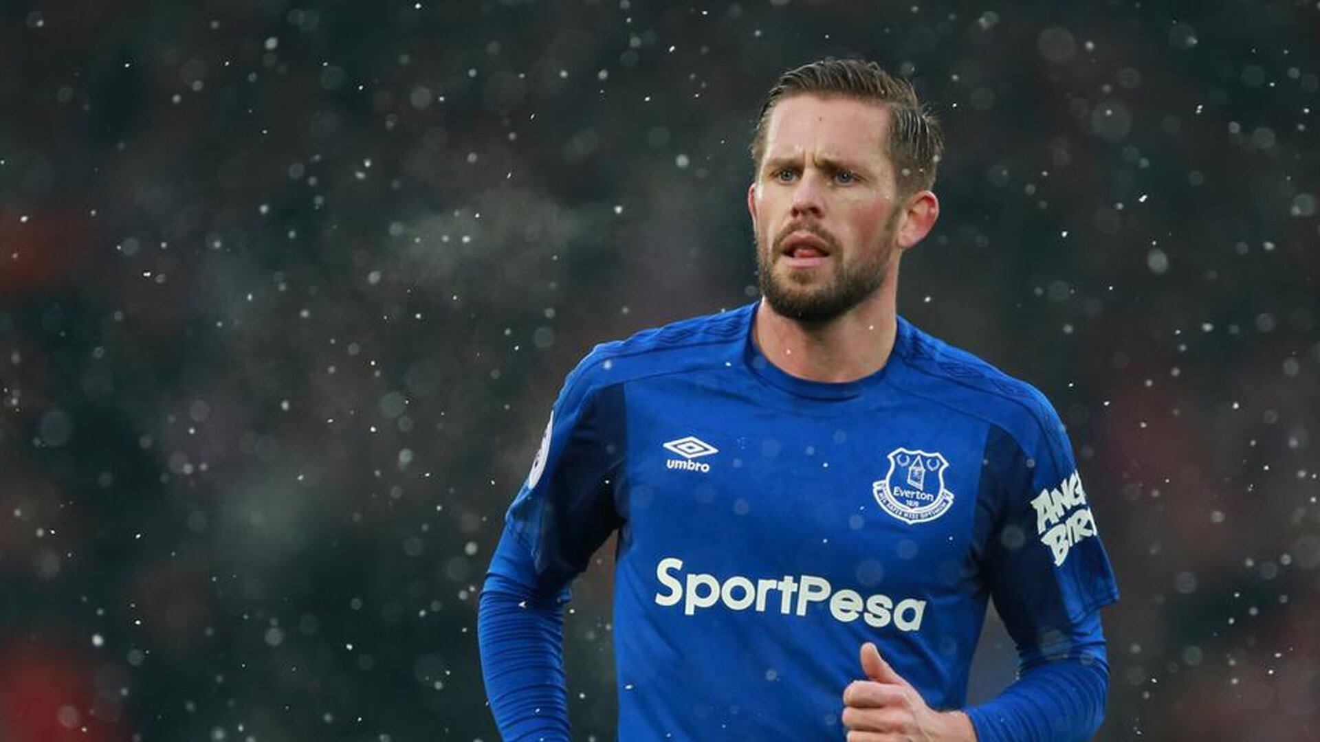 乐鱼入口-哈兰德双响一战3神迹，瓜帅盛赞比肩梅罗，曼城3-1黑马升英超第2，哈兰德比赛视频